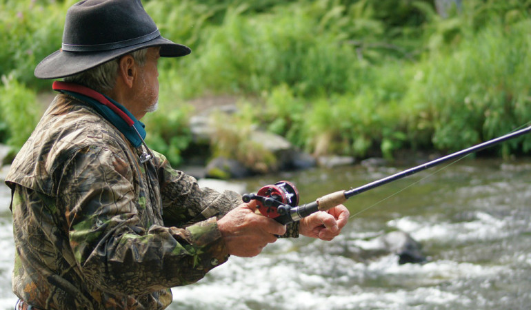 Angler vor Gericht: Ein Angler hatte in mehreren Speerzonen und in der Raubfischschonzeit geangelt. Nun muss er sich vor Gericht verantworten. Foto: pb