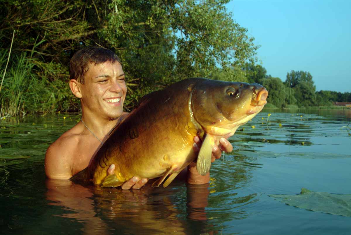 Auch Karpfenangler kommen am Waginger See voll auf ihre Kosten. 