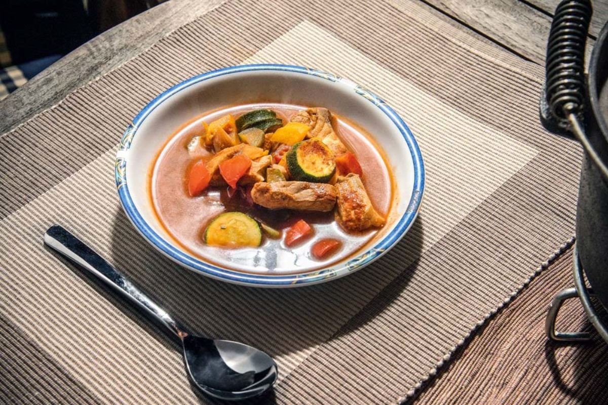 Fischsoljanka - eine so leckere Fischsuppe schmeckt zu allen Tages- und Jahreszeiten.