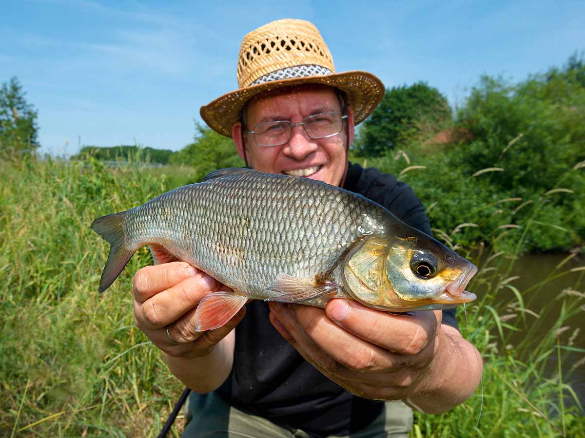 Aber man sieht es André an: Beim Trotting am leichten Gerät machen auch kleinere Fische viel Spaß.