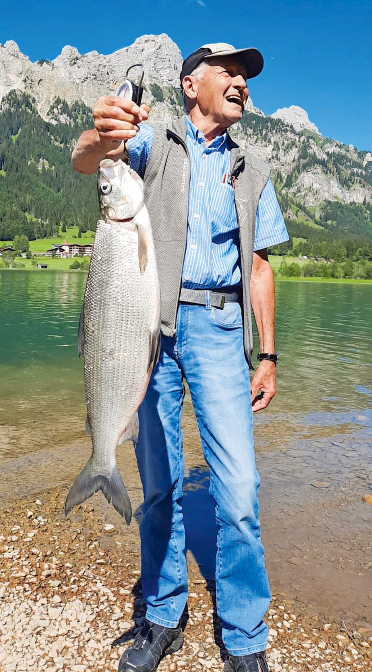 Aus dem Haldensee stammt die Renke von Rainer Tauscher. Der See-Kenner überlistete das „Bergsilber“ mit einer Nymphe an der Hegene. Länge des Fisches: 67 Zentimeter, Gewicht: 5 Pfund 100 Gramm. 