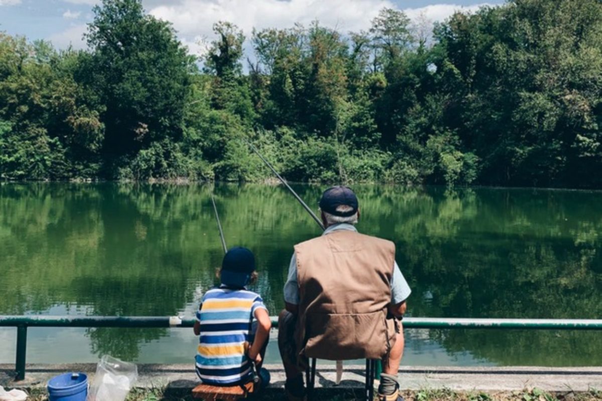 Angler sind in allen Altersgruppen zu finden. Doch ihr Anteil an der Gesamtbevölkerung ist von Land zu Land unterschiedlich. Foto: Unsplash / Federico Giampieri