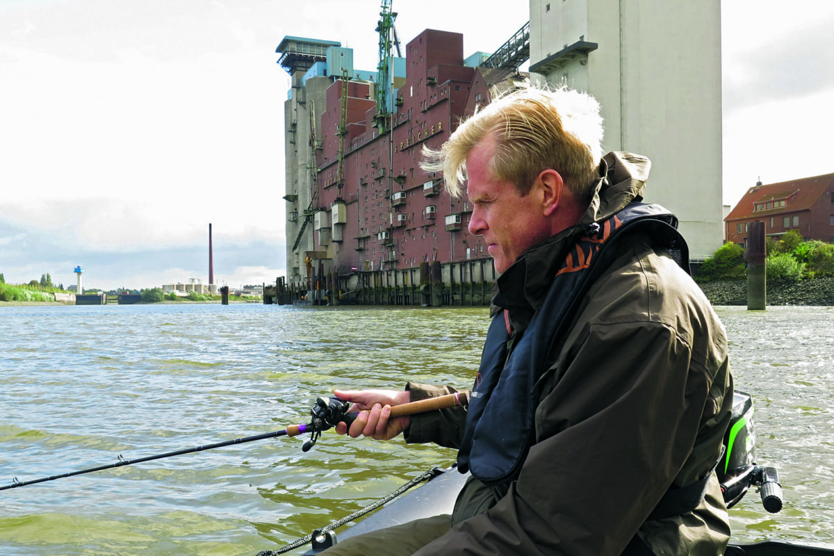 Wie steht es um die Fischbestände in Hamburg? Der Anglerverband sucht 300 Testangler und Testanglerinnen für eine Studie, die diese Frage beantworten soll. Foto: F. Schlichting