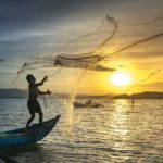 Ein gefährlicher Beruf: Die meisten Todesfälle in der Fischerei geschehen unter Menschen, die auf Fisch als Nahrung angewiesen sind. Foto: Quangpraha / Pixabay