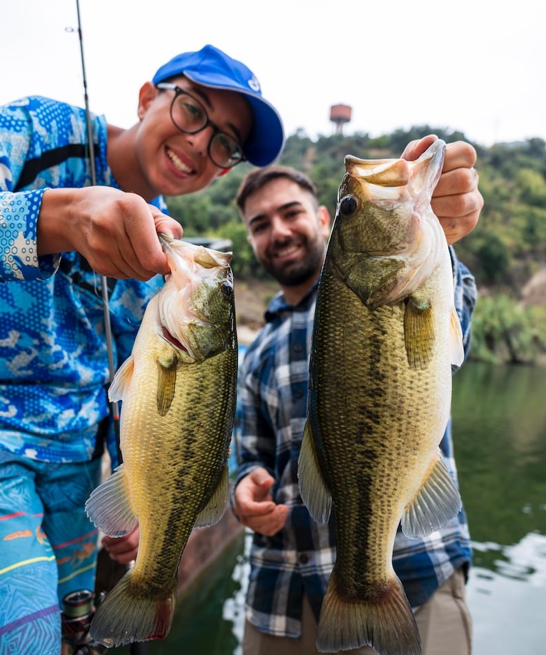 Neben zahllosen Schwarzbarschen fingen die Angler auch weitere Fischarten. Mehr dazu liest Du bald in Christophers Reisebericht!