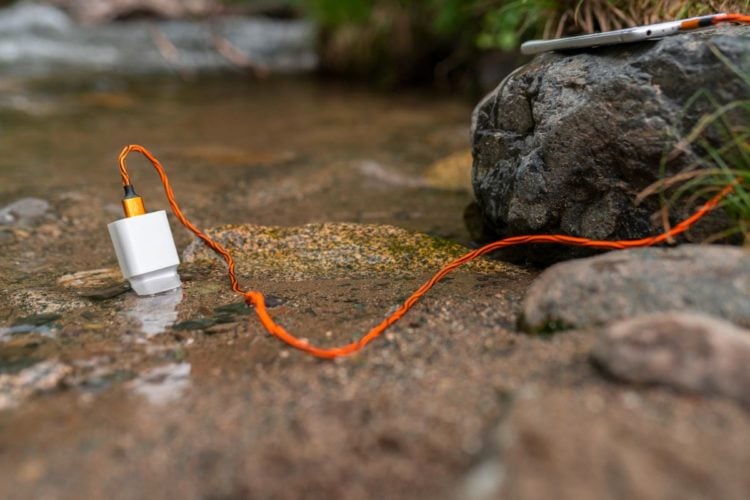 Strom am Wasser: Welche ist die beste Powerbank für Angler?